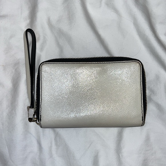Marc Jacobs Leather Continental Wristlet Wallet - Picture 2 of 4